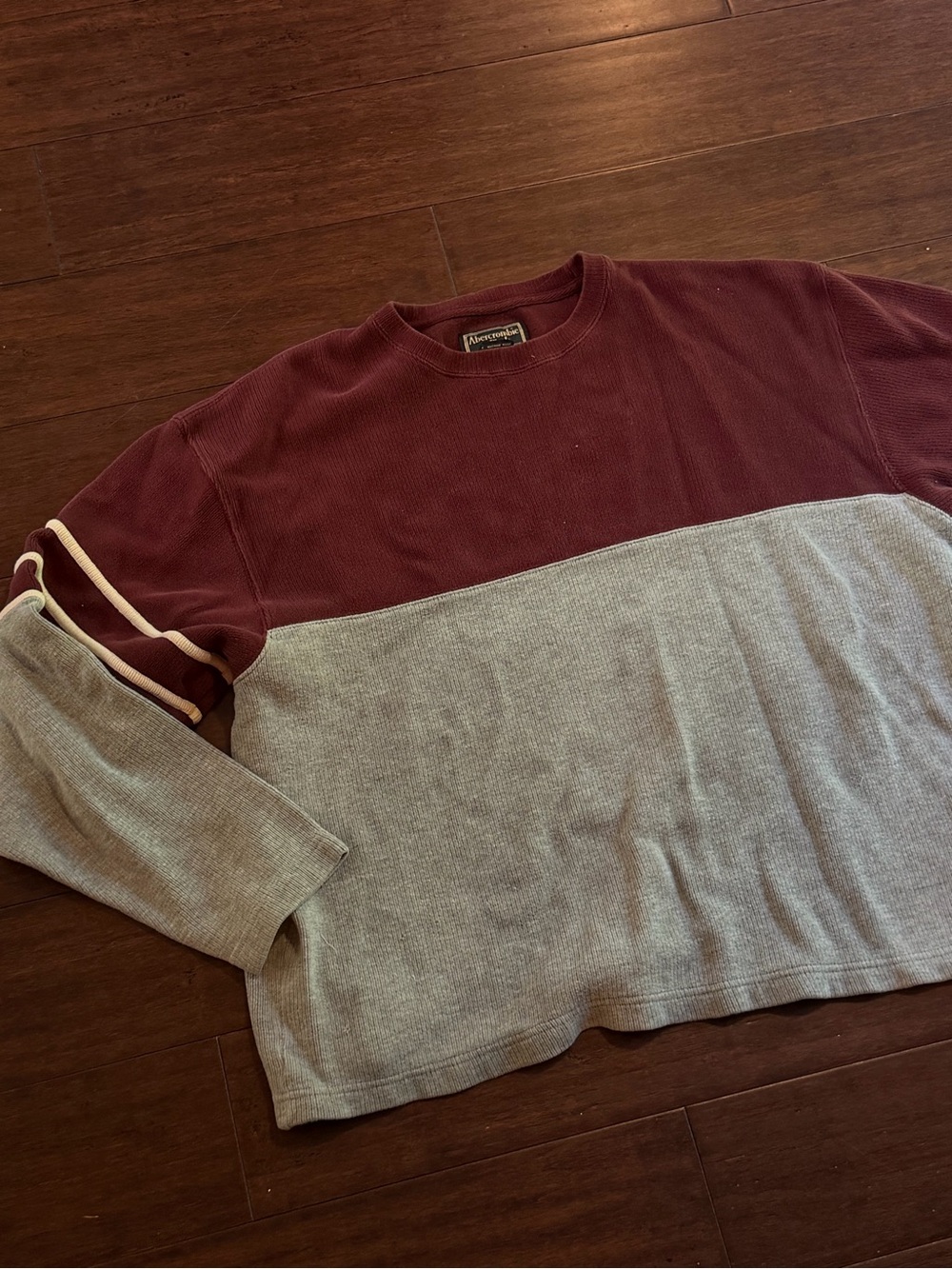 Y2K Abercrombie & Fitch Two-Tone Crewneck